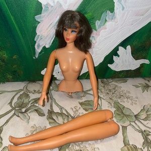 Vintage Francie twist and turn